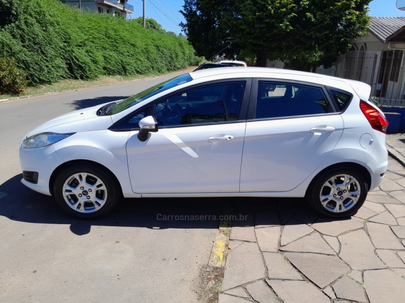 FIESTA 1.6 SE HATCH 16V FLEX 4P AUTOMÁTICO - 2014 - NOVA PRATA