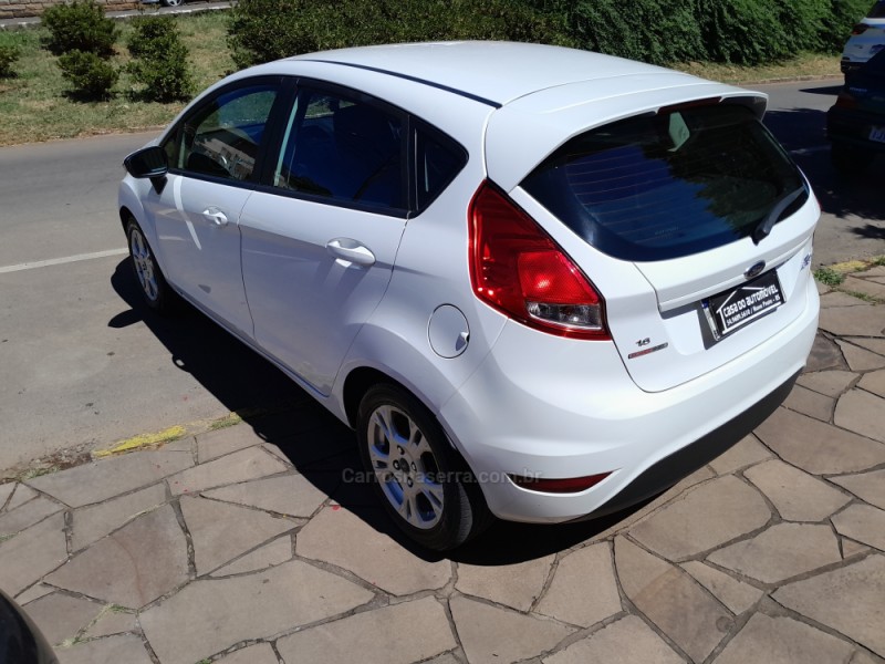 FIESTA 1.6 SE HATCH 16V FLEX 4P AUTOMÁTICO - 2014 - NOVA PRATA