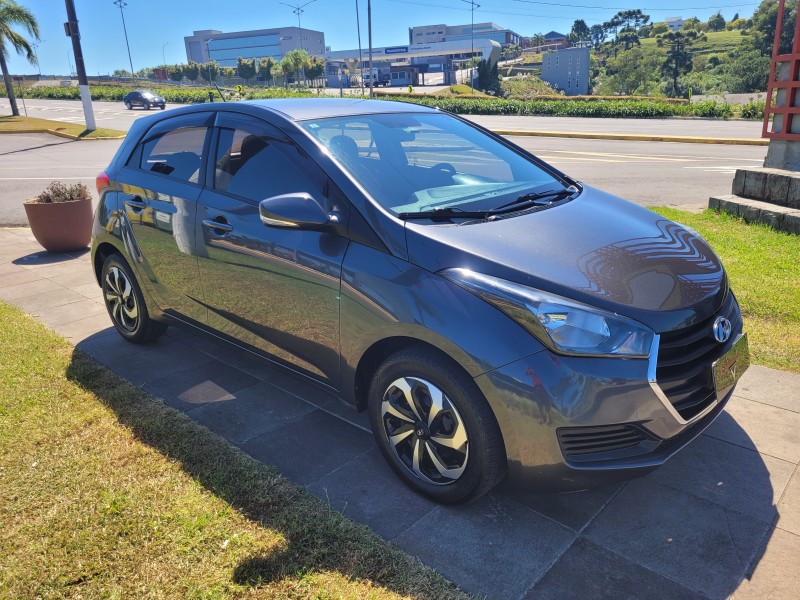 HB20 1.6 COMFORT STYLE 16V FLEX 4P MANUAL - 2017 - CARLOS BARBOSA