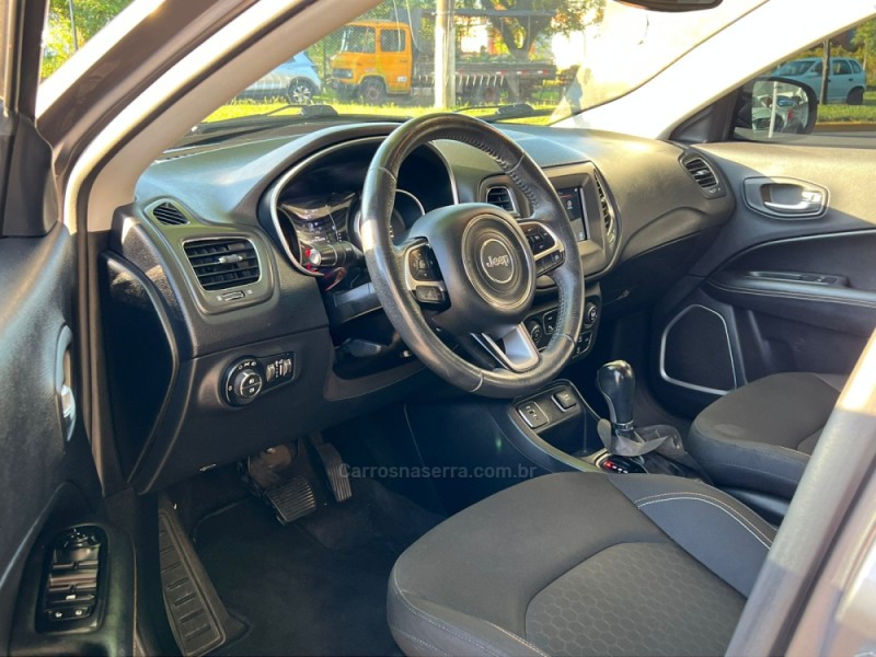 COMPASS 2.0 SPORT 4X2 16V GASOLINA 4P AUTOMÁTICO - 2018 - MONTENEGRO