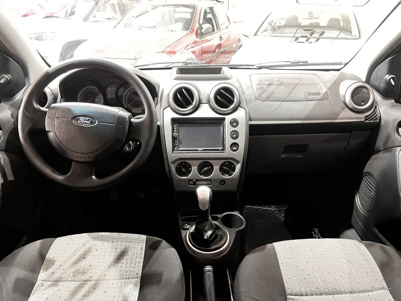 FIESTA 1.6 ROCAM SEDAN 8V FLEX 4P MANUAL - 2014 - CAXIAS DO SUL