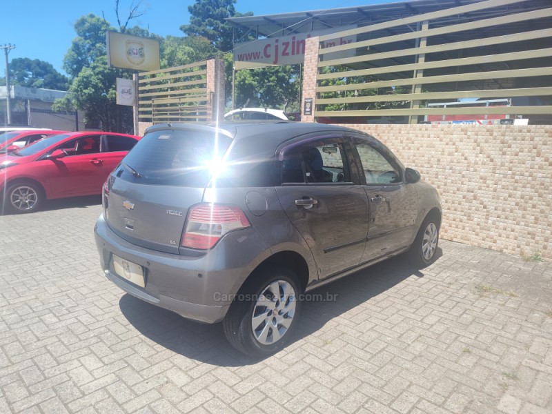 AGILE 1.4 MPFI LT 8V FLEX 4P MANUAL - 2011 - CANELA