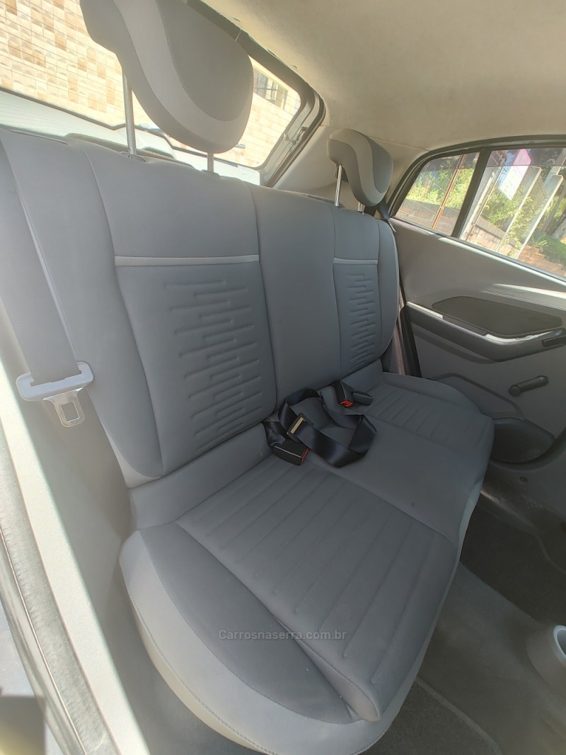 AGILE 1.4 MPFI LT 8V FLEX 4P MANUAL - 2011 - CANELA