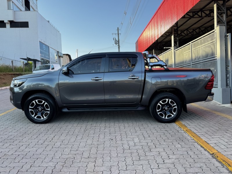 hilux 2.8 srv 4x4 cd 16v diesel 4p automatico 2021 feliz