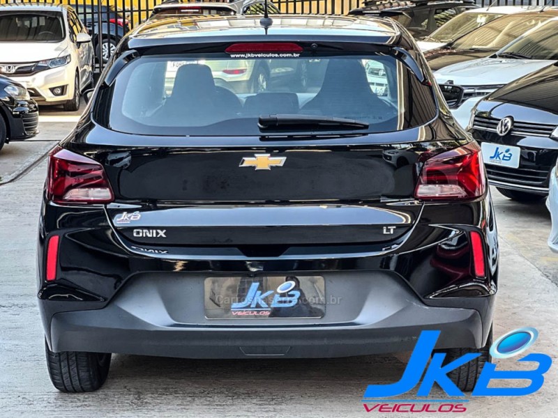 ONIX 1.0 LT 12V FLEX 4P MANUAL - 2021 - NOVO HAMBURGO