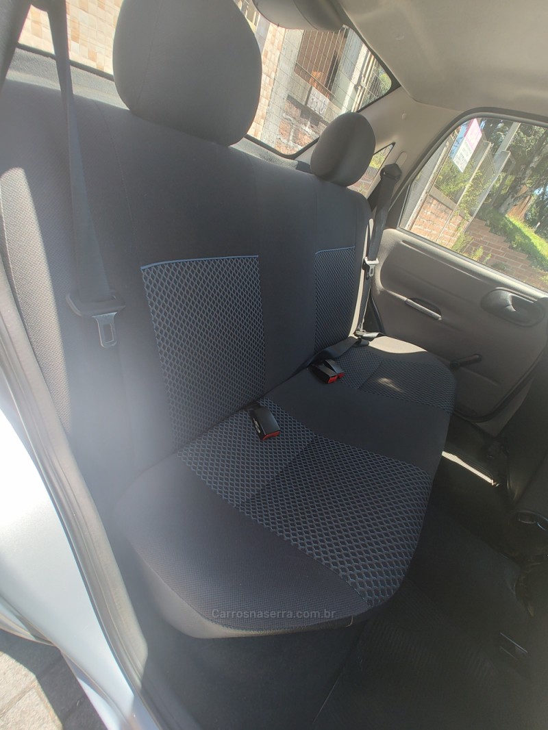 CLASSIC 1.0 MPFI LS 8V FLEX 4P MANUAL - 2012 - CANELA