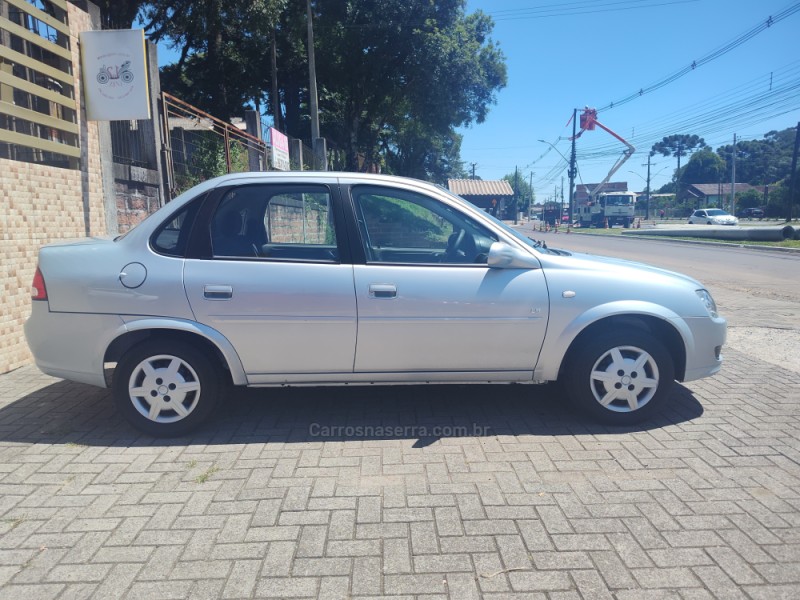 CLASSIC 1.0 MPFI LS 8V FLEX 4P MANUAL - 2012 - CANELA