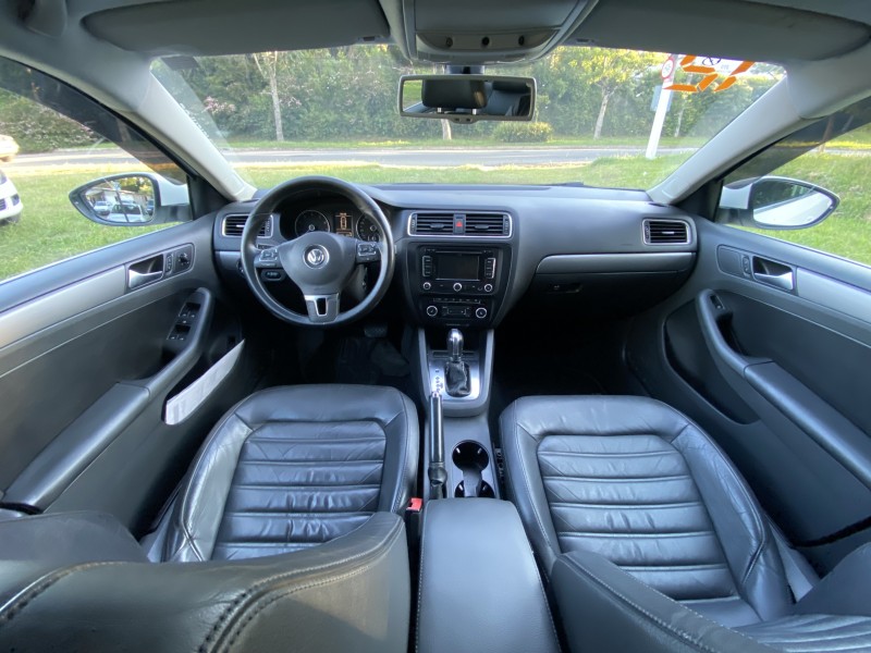 JETTA 2.0 TSI HIGHLINE 200CV GASOLINA 4P TIPTRONIC - 2012 - CAXIAS DO SUL