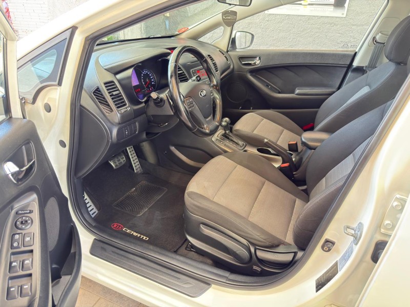 CERATO 1.6 SX3 16V FLEX 4P AUTOMÁTICO - 2014 - FARROUPILHA