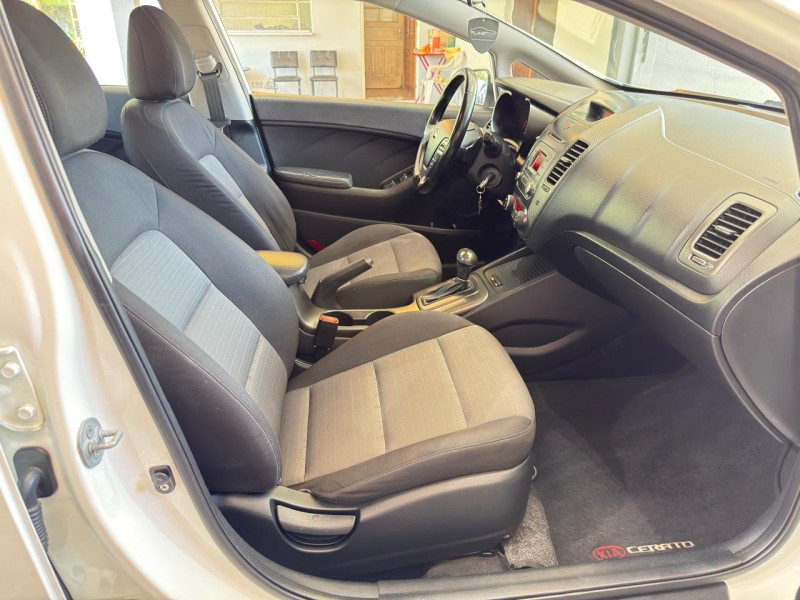 CERATO 1.6 SX3 16V FLEX 4P AUTOMÁTICO - 2014 - FARROUPILHA