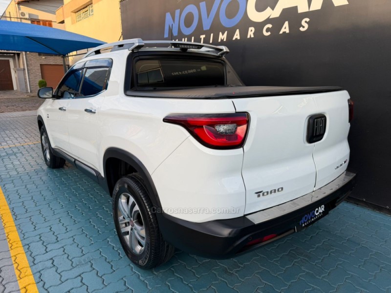 TORO 2.0 16V TURBO DIESEL VOLCANO AT9 4X4 AUTOMÁTICO - 2017 - ESTâNCIA VELHA