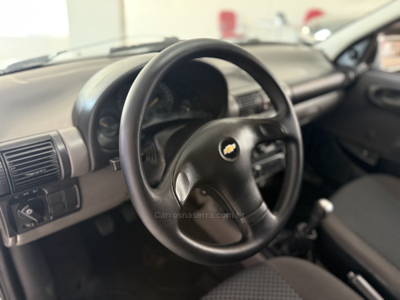 CLASSIC 1.0 MPFI LS 8V FLEX 4P MANUAL - 2012 - GUAPORé