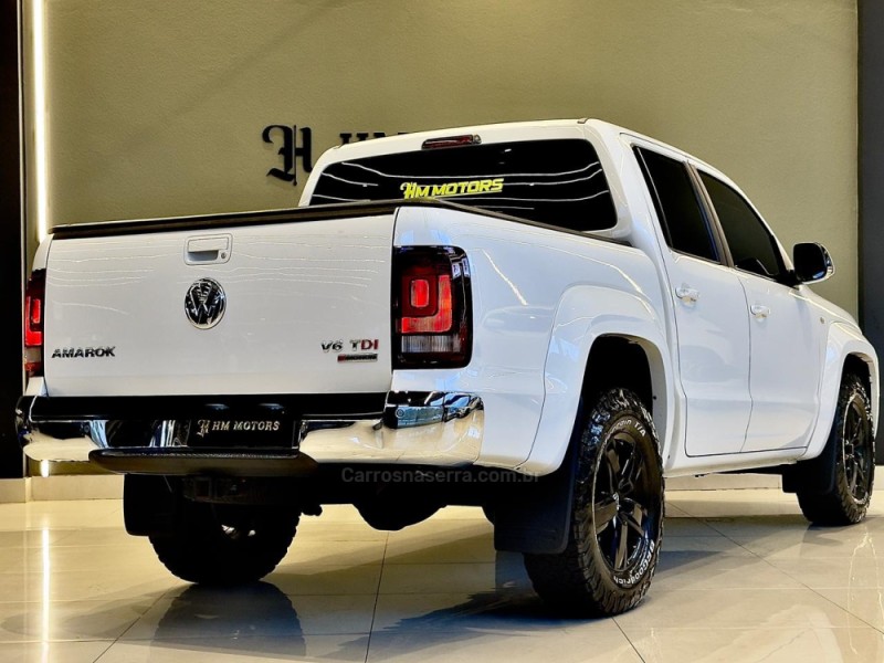 AMAROK 3.0 V6 TDI HIGHLINE CD DIESEL 4MOTION AUTOMÁTICO - 2018 - CAXIAS DO SUL