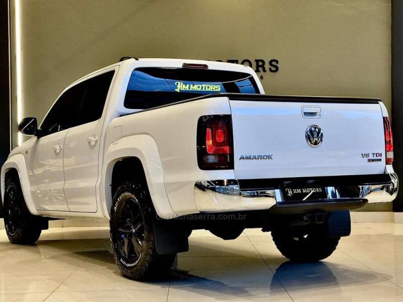 AMAROK 3.0 V6 TDI HIGHLINE CD DIESEL 4MOTION AUTOMÁTICO - 2018 - CAXIAS DO SUL