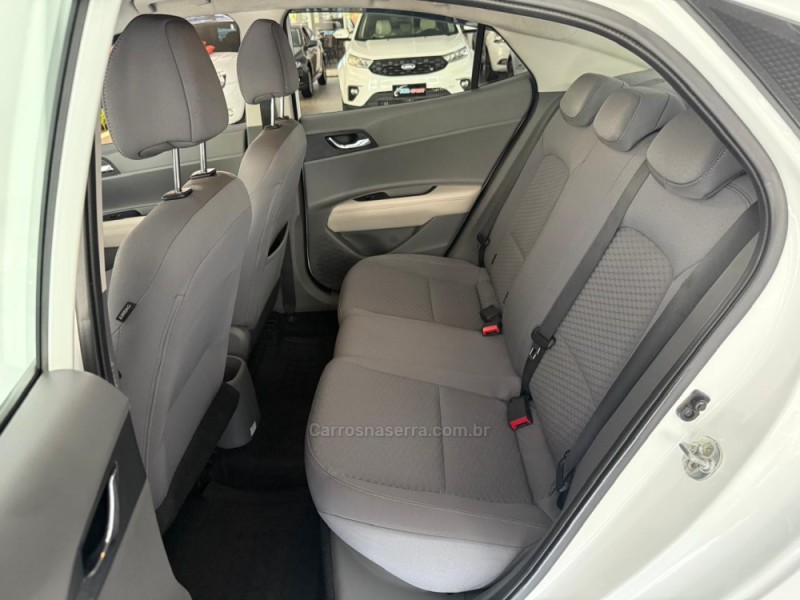 HB20S 1.0 PLATINUM 12V TURBO FLEX 4P MANUAL - 2022 - NOVO HAMBURGO