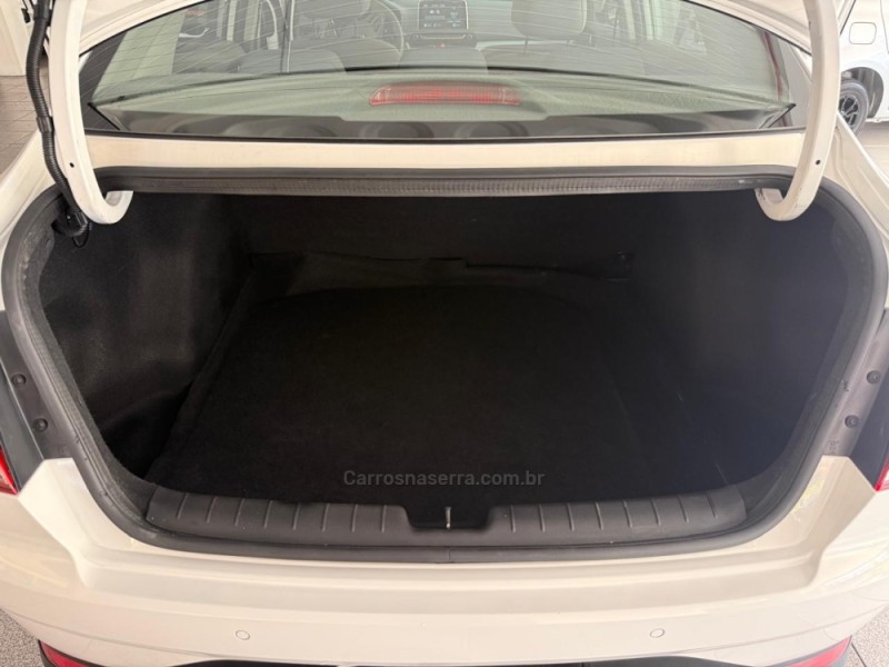 HB20S 1.0 PLATINUM 12V TURBO FLEX 4P MANUAL - 2022 - NOVO HAMBURGO