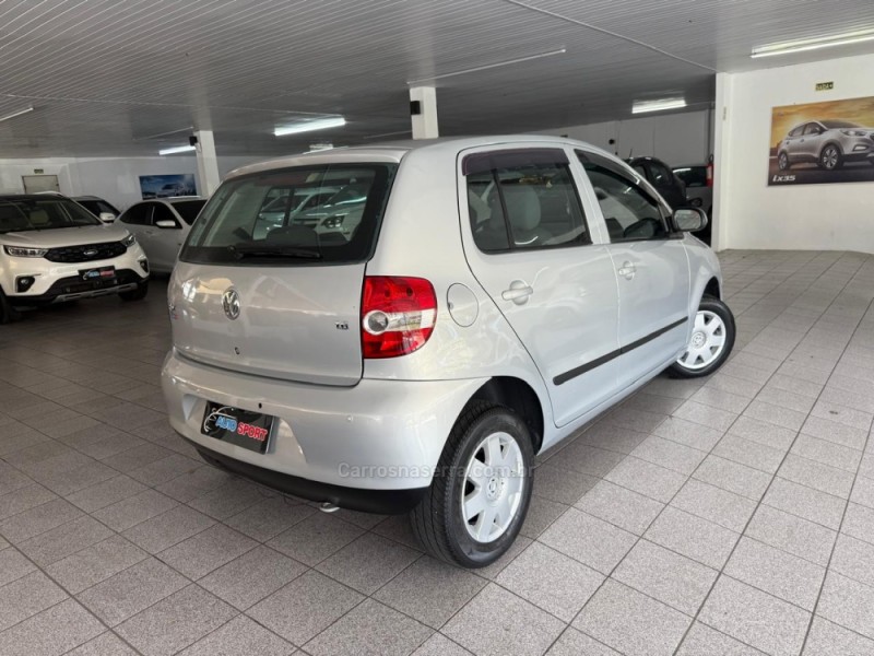 FOX 1.6 MI 8V FLEX 4P MANUAL - 2005 - NOVO HAMBURGO