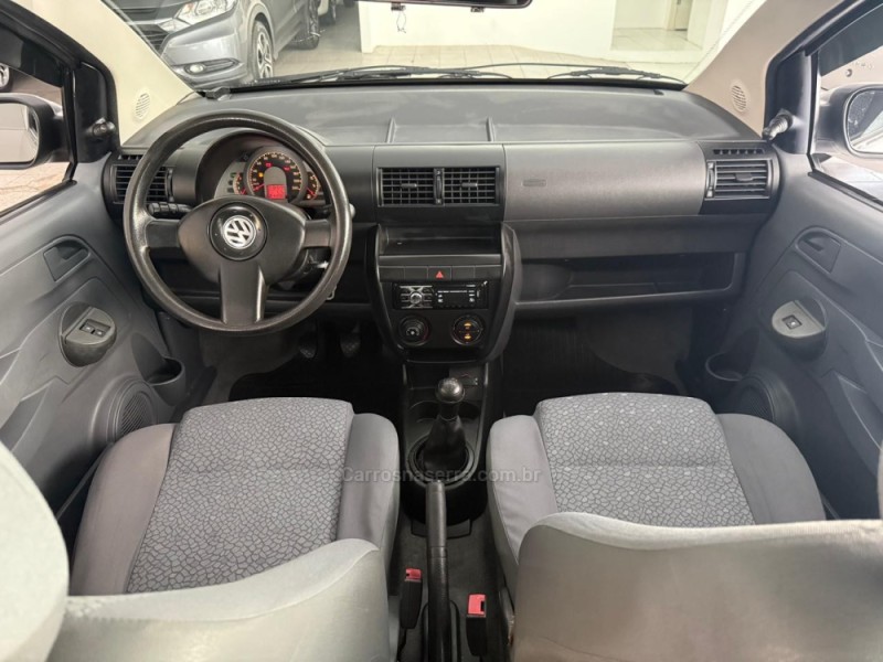 FOX 1.6 MI 8V FLEX 4P MANUAL - 2005 - NOVO HAMBURGO