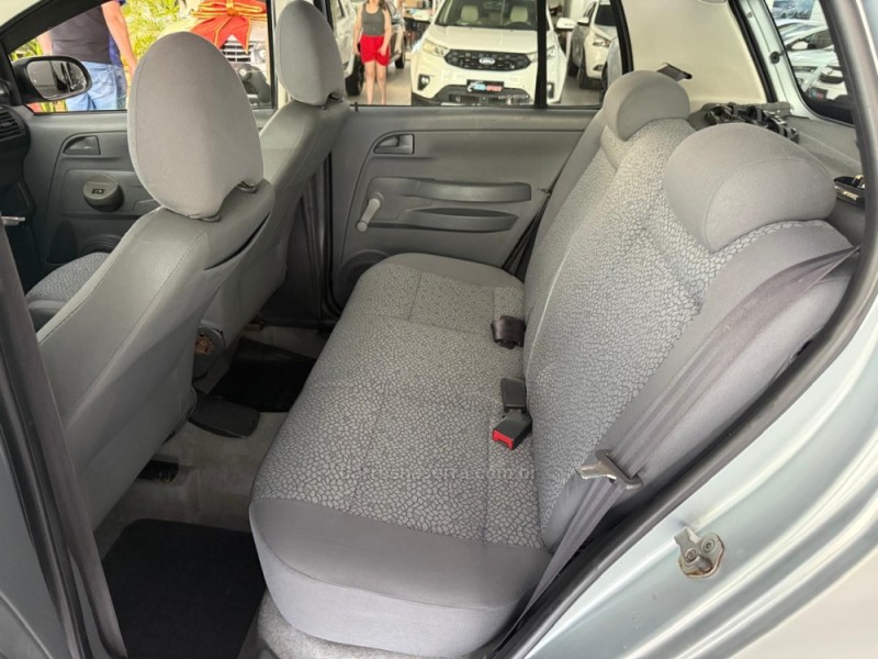 FOX 1.6 MI 8V FLEX 4P MANUAL - 2005 - NOVO HAMBURGO