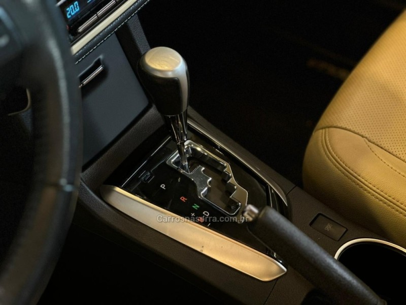 COROLLA 2.0 ALTIS 16V FLEX 4P AUTOMÁTICO - 2018 - CAXIAS DO SUL