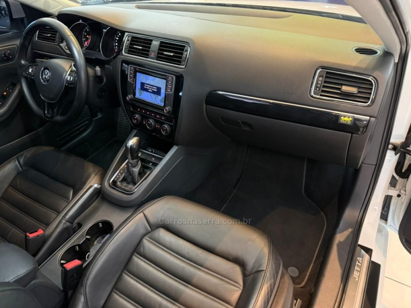 JETTA 2.0 TSI HIGHLINE 211CV GASOLINA 4P DSG - 2017 - SãO LEOPOLDO