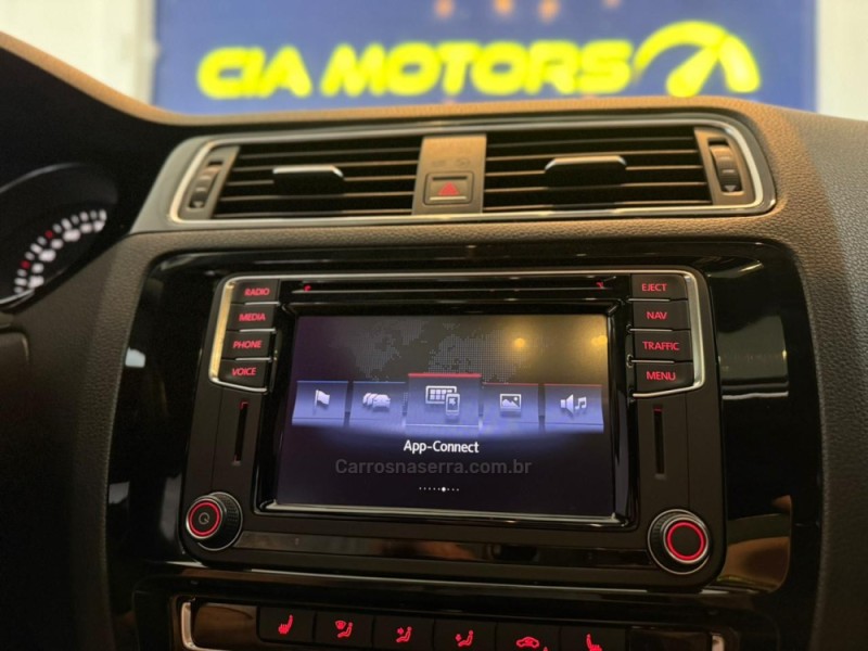 JETTA 2.0 TSI HIGHLINE 211CV GASOLINA 4P DSG - 2017 - SãO LEOPOLDO