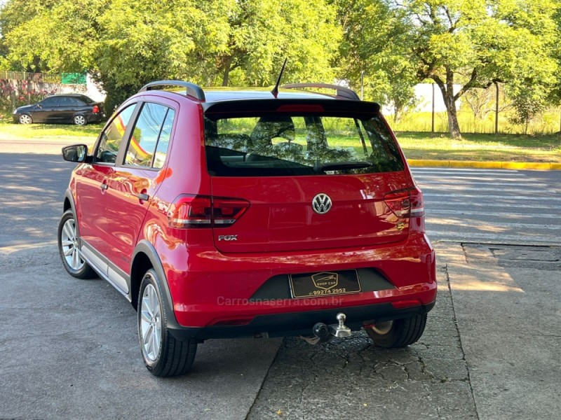 FOX 1.0 MPI TRACK 12V FLEX 4P MANUAL - 2017 - MONTENEGRO