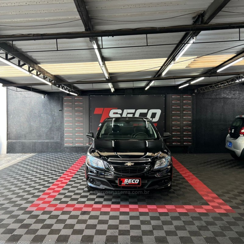 PRISMA 1.0 MPFI LT 8V FLEX 4P MANUAL - 2013 - PASSO FUNDO