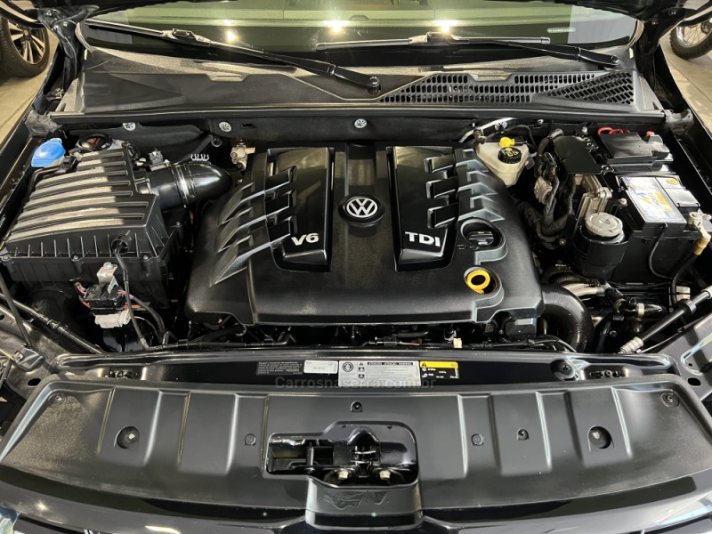 AMAROK 3.0 V6 TDI HIGHLINE CD DIESEL 4MOTION AUTOMÁTICO - 2019 - CAXIAS DO SUL