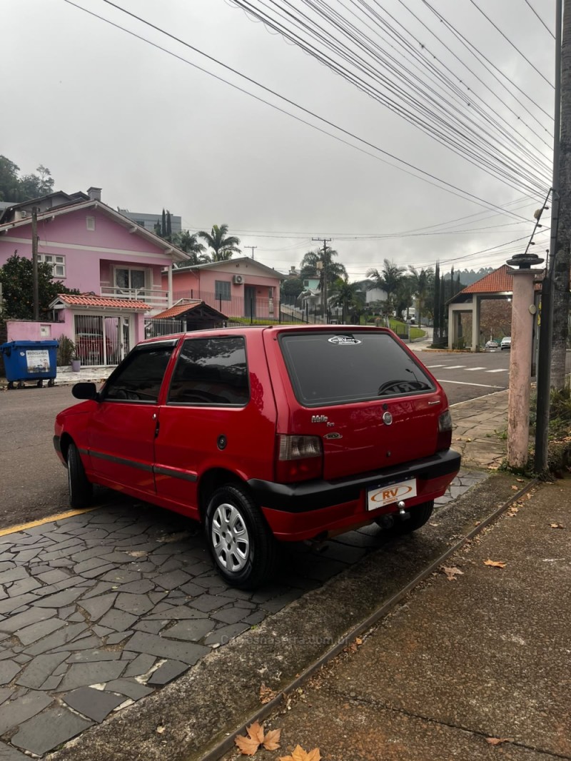 UNO 1.0 MPI MILLE FIRE ECONOMY 8V FLEX 2P MANUAL - 2013 - CARLOS BARBOSA