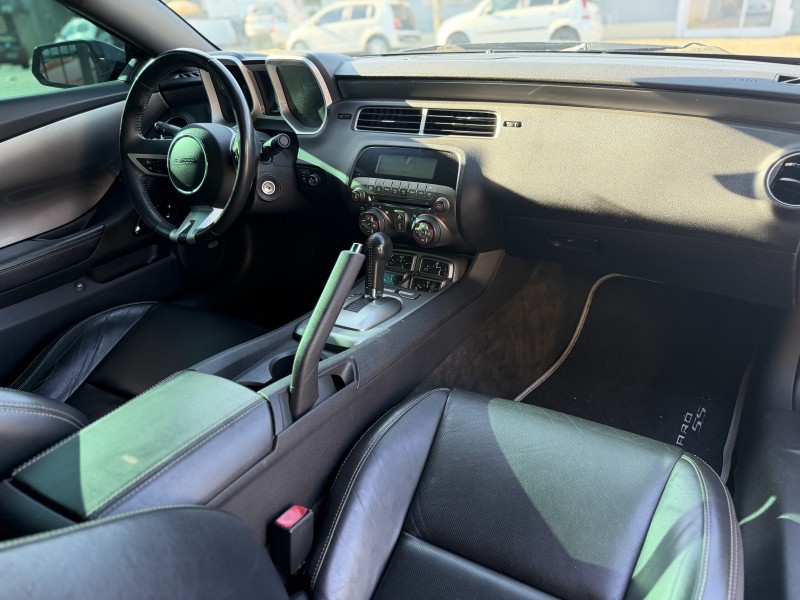 CAMARO 6.2 2SS V8 GASOLINA 2P AUTOMÁTICO - 2011 - CAXIAS DO SUL