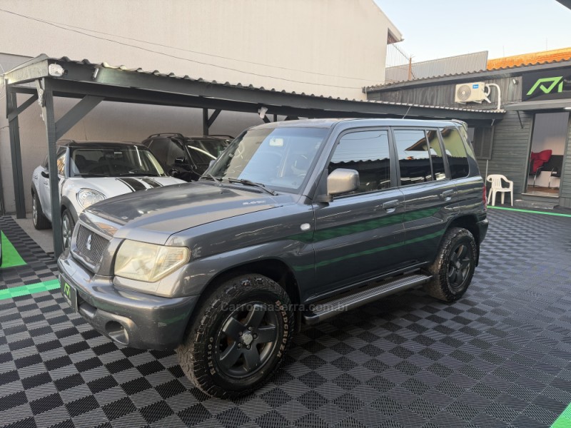 PAJERO TR4 2.0 4X4 16V 131CV GASOLINA 4P AUTOMÁTICO - 2005 - CAXIAS DO SUL