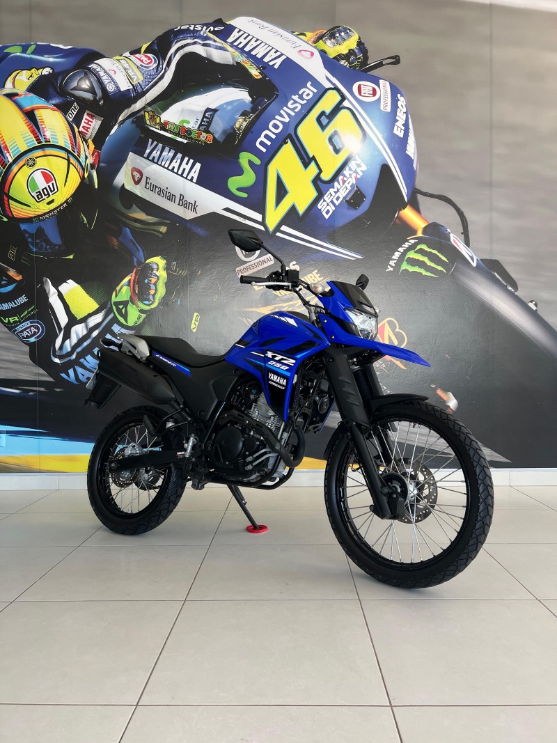 XTZ 250 LANDER - 2023 - PASSO FUNDO