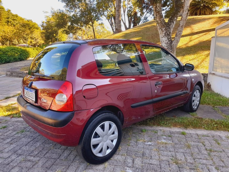 CLIO 1.0 AUTHENTIQUE 8V GASOLINA 2P MANUAL - 2005 - FARROUPILHA