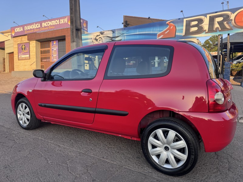CLIO 1.0 16V FLEX 2P MANUAL - 2011 - DOIS IRMãOS