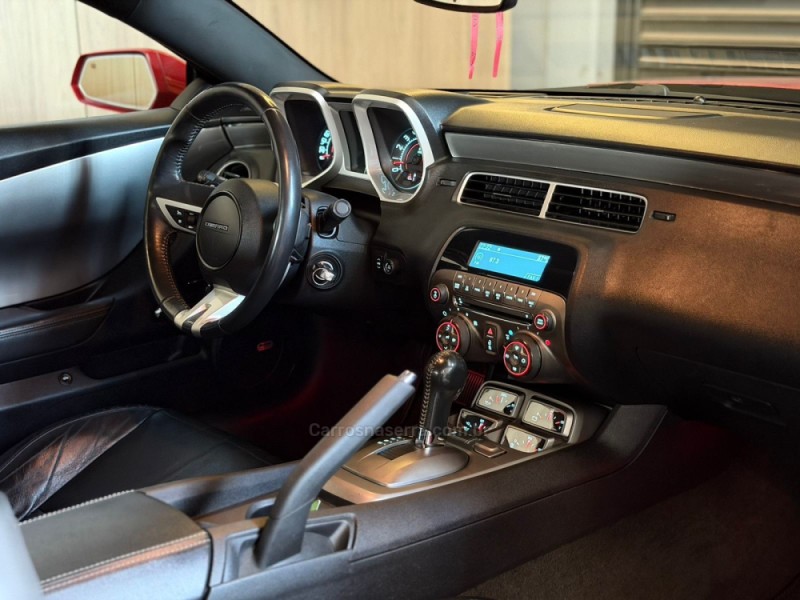 CAMARO 6.2 ZL1 COUPÉ V8 GASOLINA 2P AUTOMÁTICO - 2011 - LAJEADO