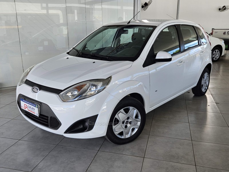 FIESTA 1.6 ROCAM SE 8V FLEX 4P MANUAL - 2014 - TAPEJARA