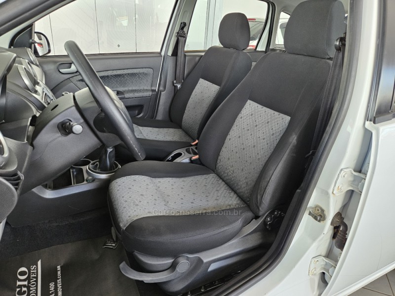 FIESTA 1.6 ROCAM SE 8V FLEX 4P MANUAL - 2014 - TAPEJARA