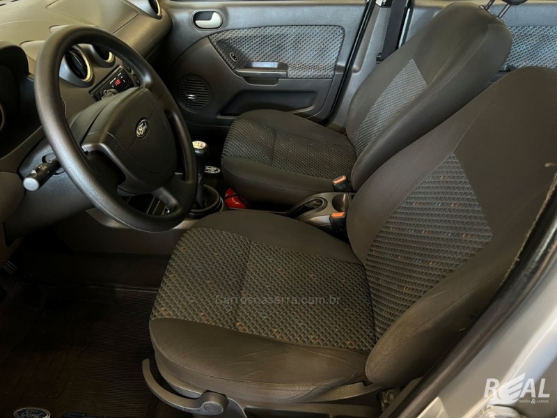 FIESTA 1.6 MPI HATCH 8V FLEX 4P MANUAL - 2005 - SAPIRANGA