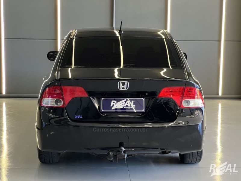 CIVIC 1.8 LXS 16V FLEX 4P MANUAL - 2008 - SAPIRANGA