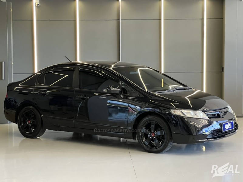 CIVIC 1.8 LXS 16V FLEX 4P MANUAL - 2008 - SAPIRANGA