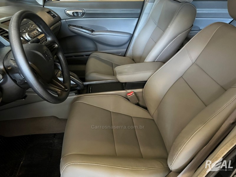 CIVIC 1.8 LXS 16V FLEX 4P MANUAL - 2008 - SAPIRANGA