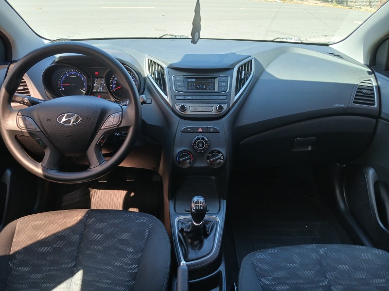 HB20 1.6 COMFORT 16V FLEX 4P MANUAL - 2017 - FARROUPILHA