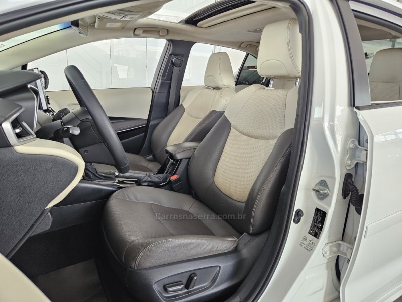 COROLLA 1.8 ALTIS PREMIUM 16V HÍBRIDO 4P AUTOMÁTICO - 2021 - TAPEJARA