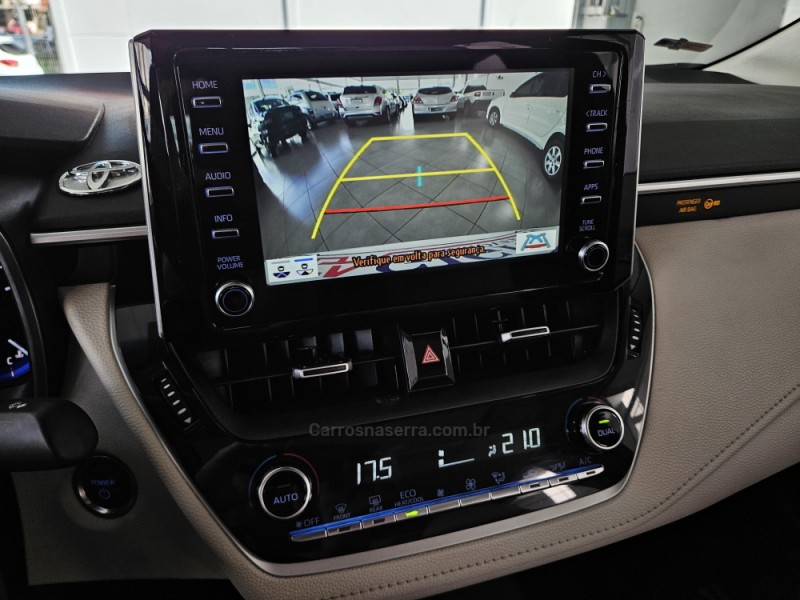 COROLLA 1.8 ALTIS PREMIUM 16V HÍBRIDO 4P AUTOMÁTICO - 2021 - TAPEJARA