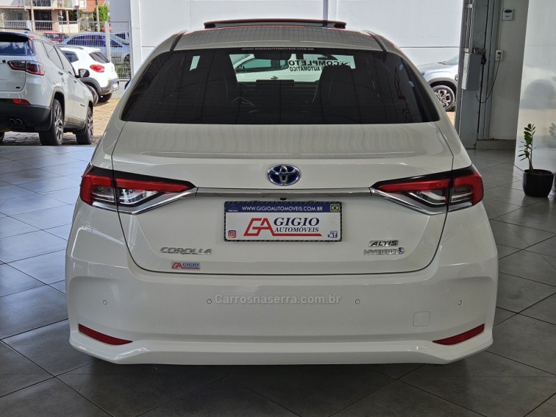 COROLLA 1.8 ALTIS PREMIUM 16V HÍBRIDO 4P AUTOMÁTICO - 2021 - TAPEJARA