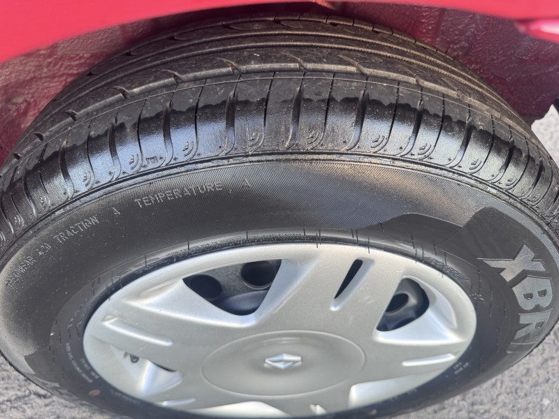 CLIO 1.0 16V FLEX 2P MANUAL - 2010 - DOIS IRMãOS