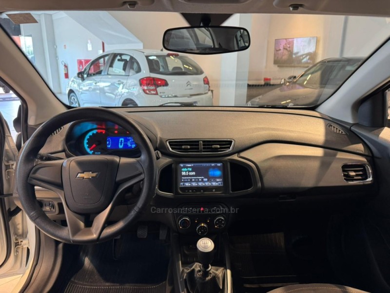 ONIX 1.4 MPFI LTZ 8V FLEX 4P MANUAL - 2015 - CAXIAS DO SUL