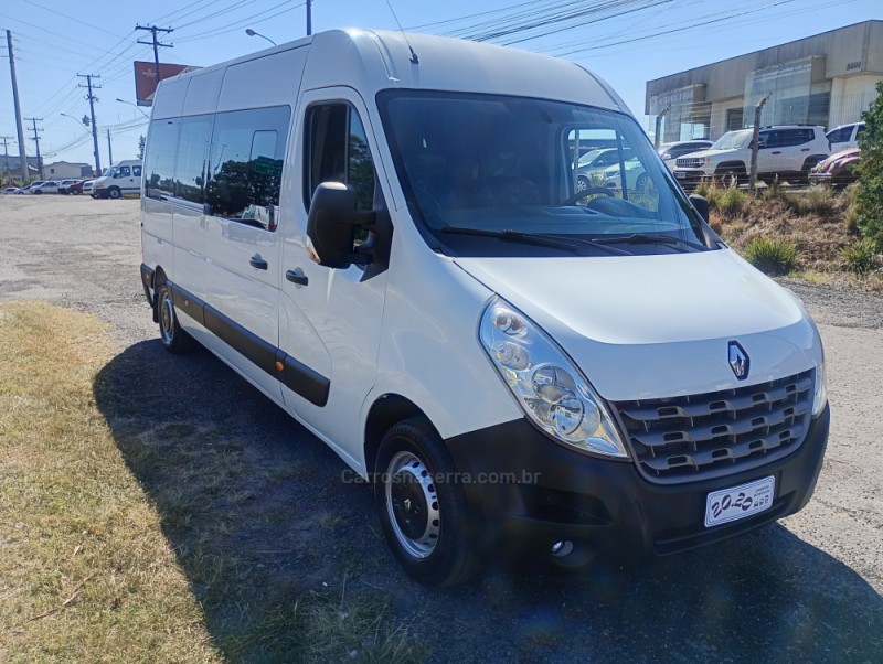 master 2.3 dci minibus executive l3h2 16 lugares 16v diesel 4p manual 2018 farroupilha