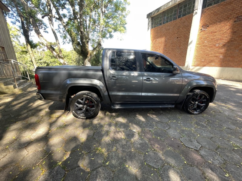 AMAROK 3.0 V6 TDI HIGHLINE CD DIESEL 4MOTION AUTOMÁTICO - 2019 - BENTO GONçALVES